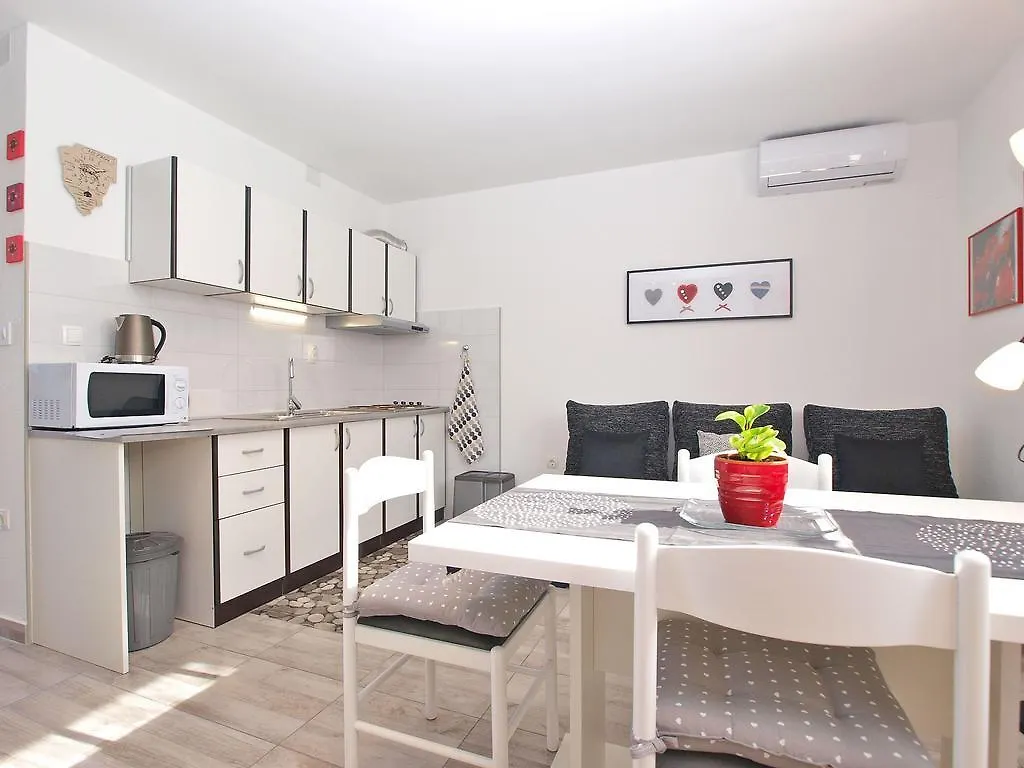 Apartment Nada 1451 فاجانا كرواتيا