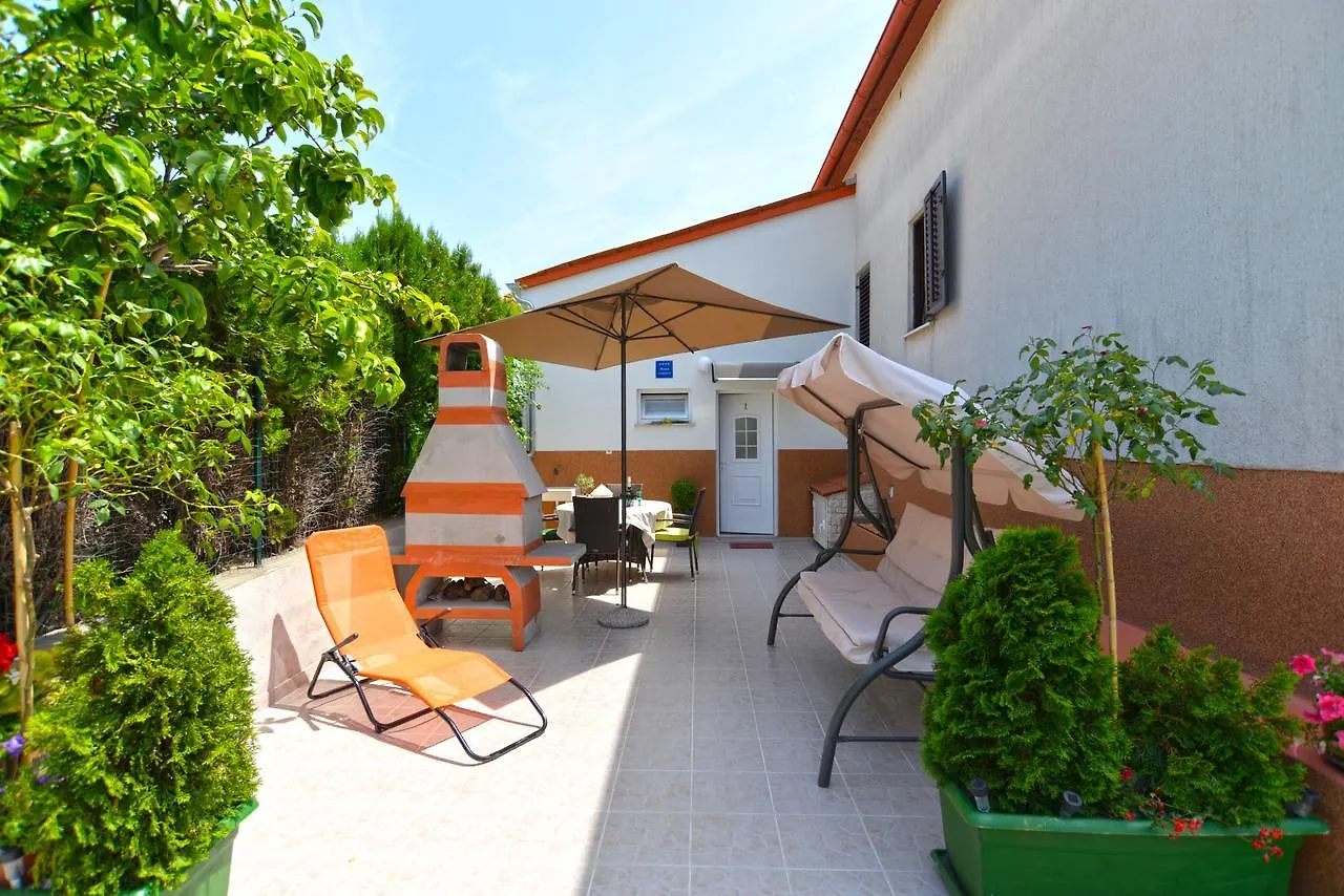 Apartment Nada 1451 فاجانا